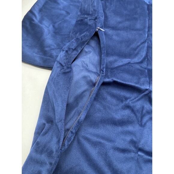 2 Pack Velvet Throw Pillow Covers 17" x 17" Navy Blue Pillow Cases New NO-Tag... - Picture 5 of 8